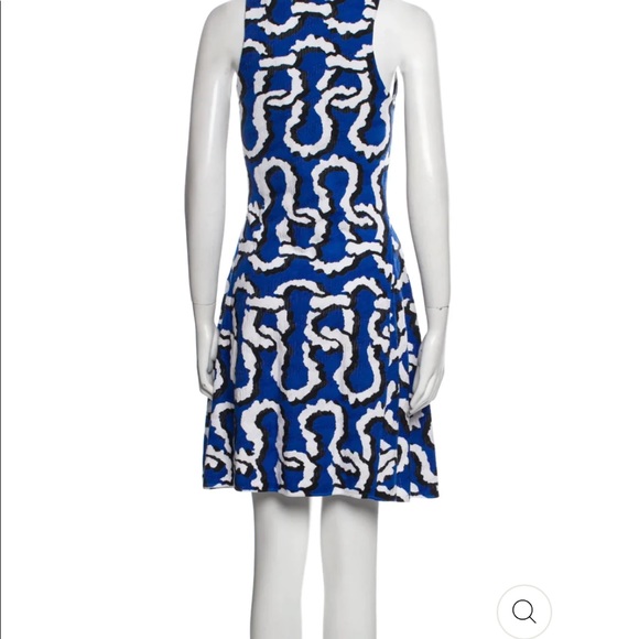 Kenzo Ladies Curvy Lines' Textured V-Neck Jersey Dress - Picture 7 of 8